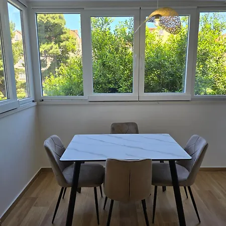 Dado דירה
